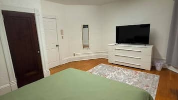 1 habitación, wifi y ropa de cama