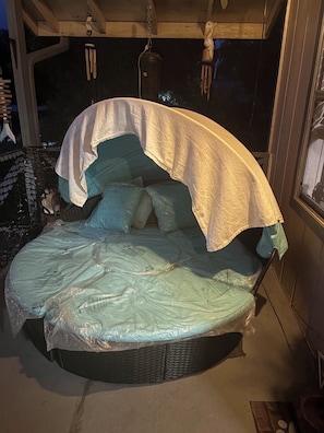 2 bedrooms, desk, free WiFi, bed sheets