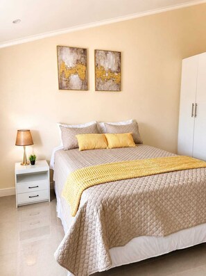 2 Schlafzimmer, Bügeleisen/Bügelbrett, WLAN, Bettwäsche