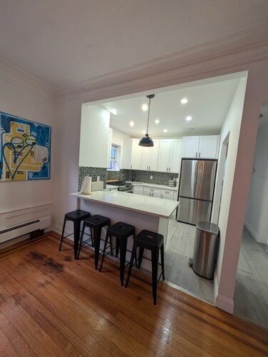 Spacious 7-bedroom brownstone in the heart of Brooklyn.