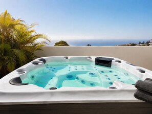 Bañera de hidromasaje exterior
