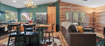 Dog-Friendly Pinetop Home w/ Hot Tub / Fire Table / Grill / Forest Views