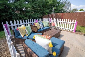 Property grounds - Swiftie’s Babe Cave is a Taylor-Themed 3BR Retreat Near Downtown Owensboro! (Owensboro)