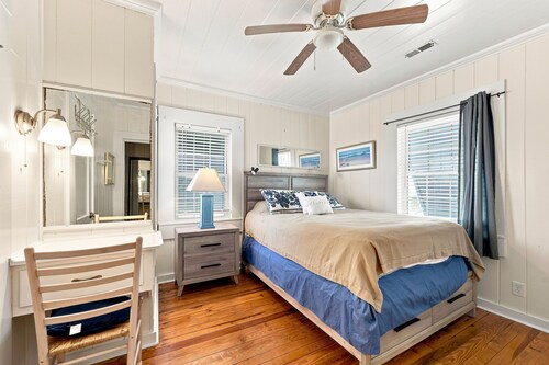 Oceanfront with Expansive Deck & Stunning View
