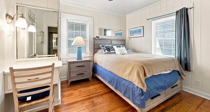 Oceanfront with Expansive Deck & Stunning View