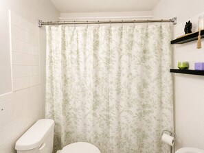 Towels, toilet paper