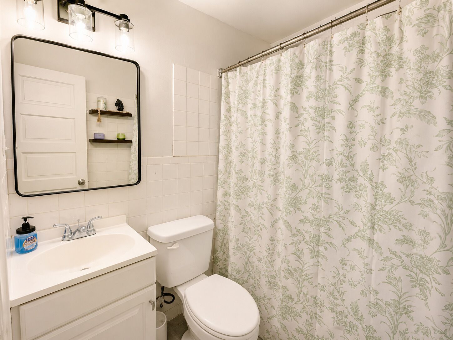 Towels, toilet paper