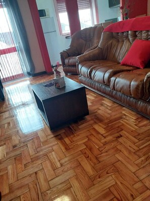 Living area - BBGH Luxury Guest House Close Lisbon (Seia)