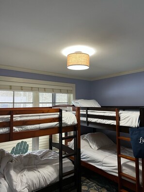 4 bedrooms, desk, iron/ironing board, travel cot