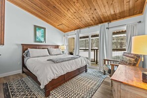 Free WiFi, bed sheets - Great Location:  Bike, Walk, Run & Ski (Stowe)