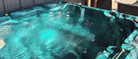 Baignoire à remous intérieure