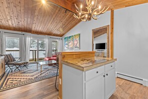 Interior - Great Location:  Bike, Walk, Run & Ski (Stowe)
