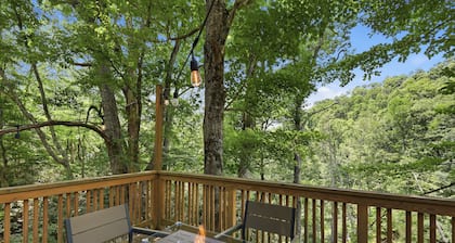 Evergreen Escape - 5BR Banner Elk Cabin · Hot Tub · Game Room · 3 Min to ...