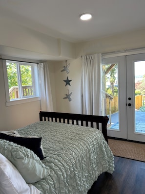2 bedrooms, Internet, bed sheets - Amazing water view 2-bedroom apartment in beautiful Birch Bay! (Blaine)