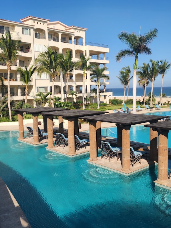Pool - Serene Oceanfront Escape – Fall Asleep to the Waves (San José del Cabo)