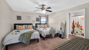 4 bedrooms, desk, iron/ironing board, travel crib