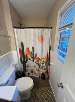 Shower, hair dryer, towels, soap - King Beds, Hot Tub, Massage Chair, Fire Pit, BigYard (Watkinsville)