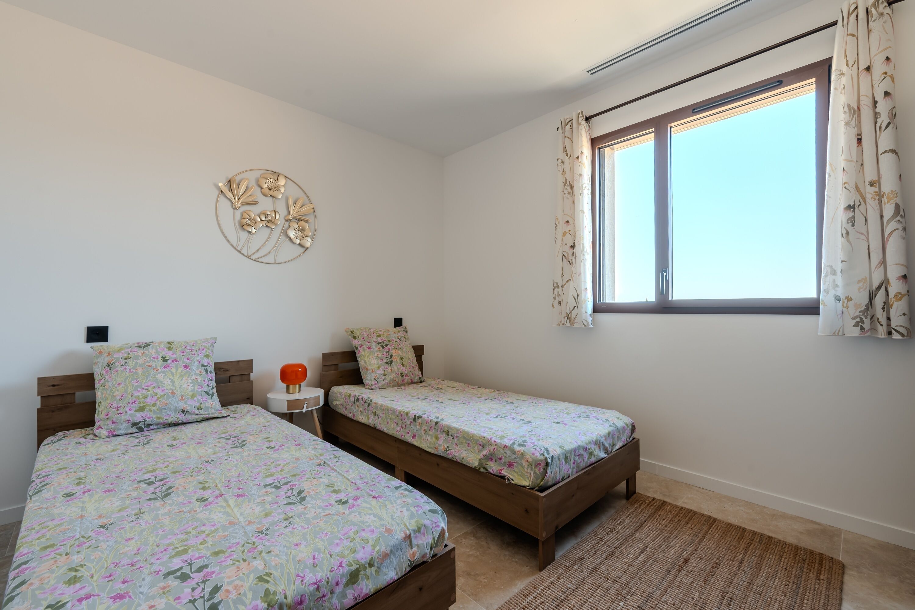 2 habitaciones, wifi gratis y ropa de cama 