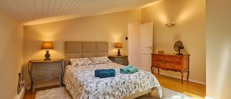 3 Schlafzimmer, Bügeleisen/Bügelbrett, kostenloses WLAN, Bettwäsche