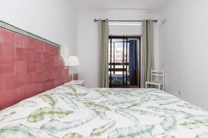 Free WiFi - Sea View Pool First Line Quarteira Beach (Quarteira)