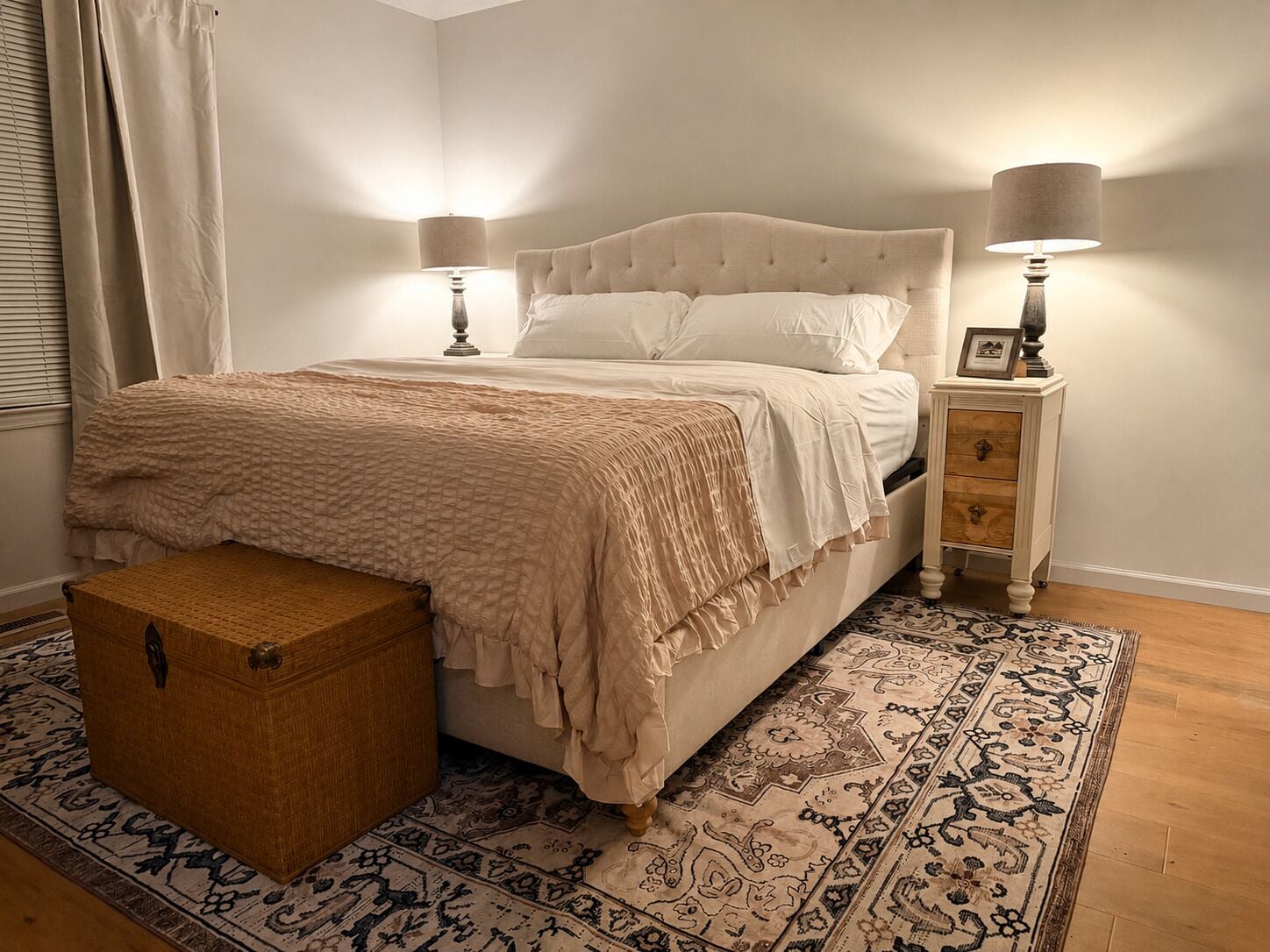 3 habitaciones, tabla de planchar con plancha, wifi y ropa de cama 