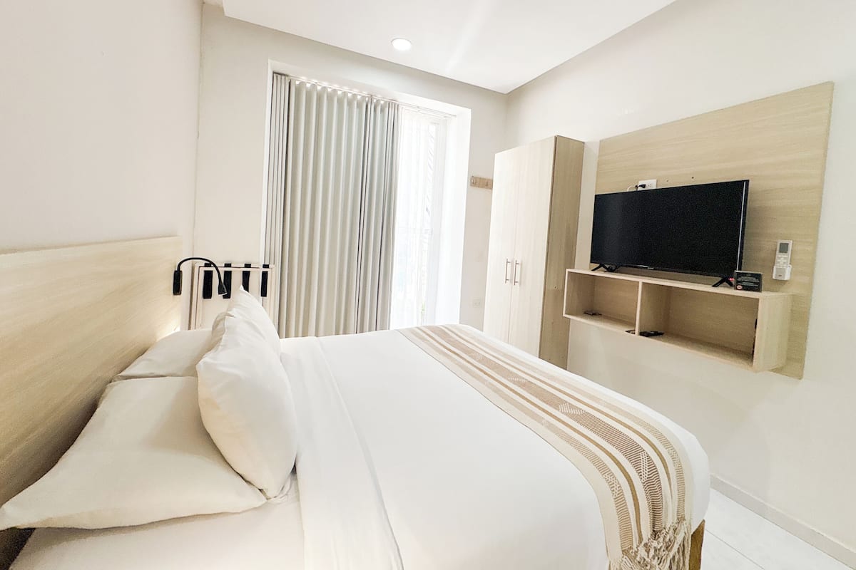 In-room safe, blackout curtains, iron/ironing board (on request)
