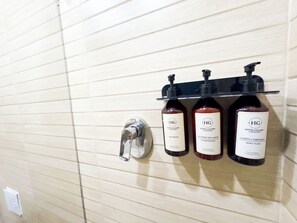 Bathroom amenities - Casa Helena hotel Centro Historico (Cartagena)
