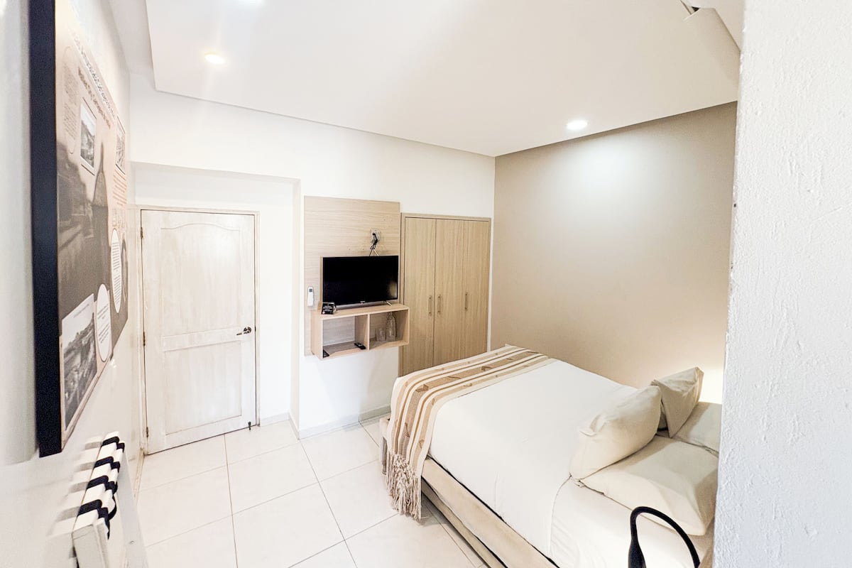 In-room safe, blackout curtains, iron/ironing board (on request)
