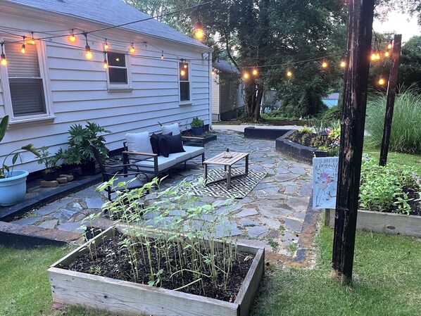 Terrace/patio - Tranquil 2-bedroom house with AC in Atlanta (Atlanta)
