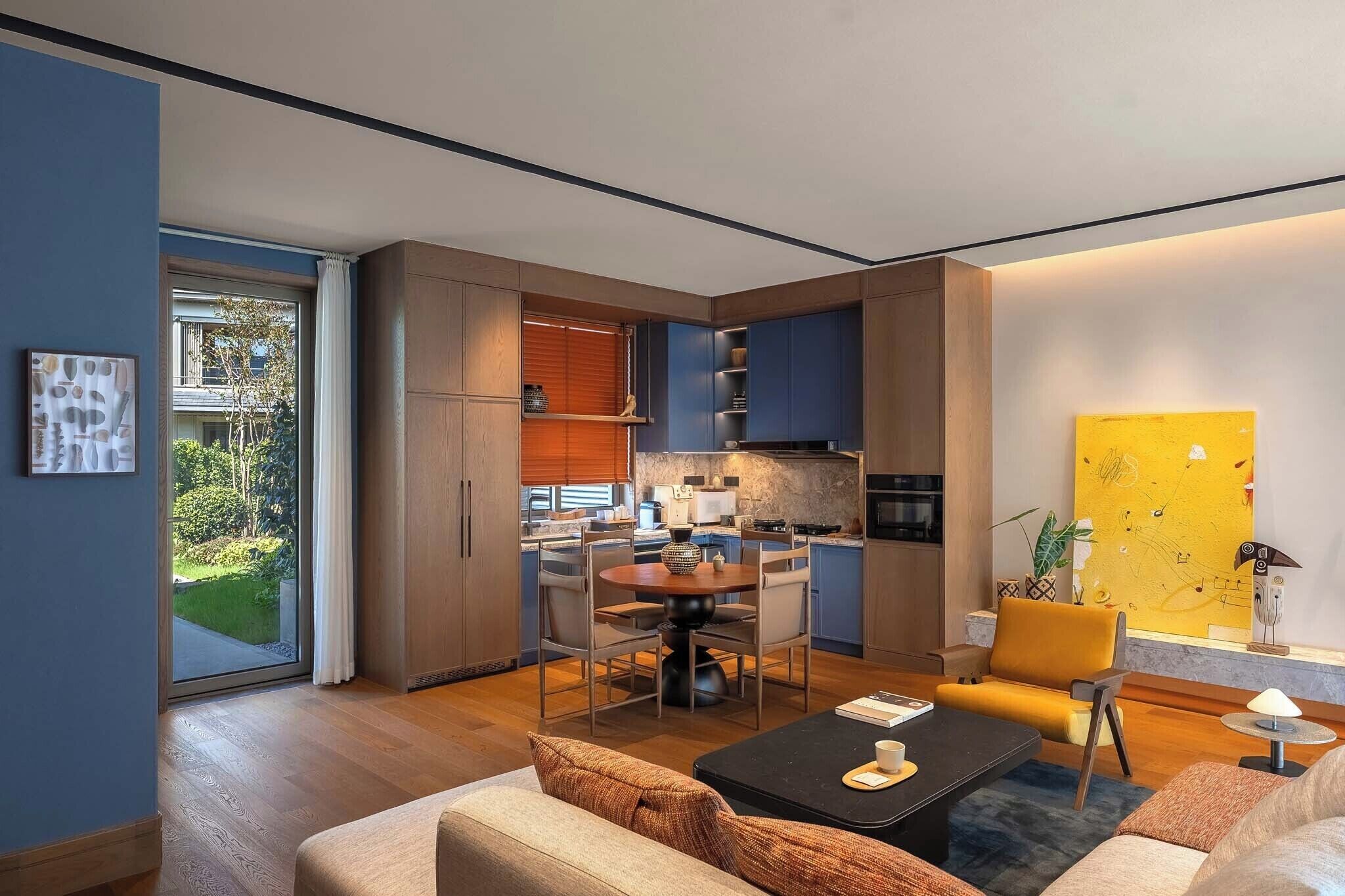 Luxury Villa, Courtyard View | Living room
