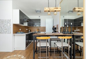 Fridge, oven, stovetop, dishwasher - Grażyny Modern Apartament (Szczecin)