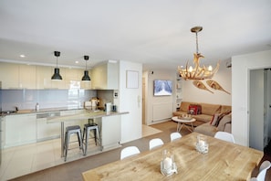 Interior - Mount Buller apartment on Bourke Street (Mount Buller)
