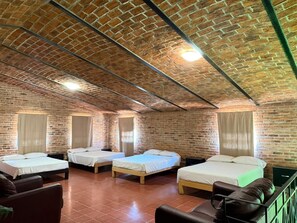 4 Schlafzimmer, kostenloses WLAN, Bettwäsche