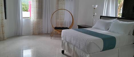2 室のベッドルーム、アイロン / アイロン台、WiFi、ベッドシーツ