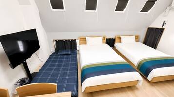 WiFi (free), bed sheets