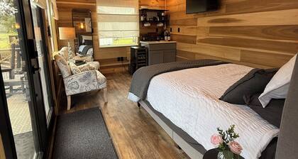 Blanc Du Bois Cottage 2 -Vineyard Farm Stay 20 Min to Downtown New Bern/Oriental