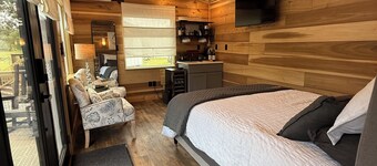 Blanc Du Bois Cottage 2 -Vineyard Farm Stay 20 Min to Downtown New Bern/Oriental