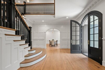 Luxury Private 6-bedroom Estate in charming Potomac with Pool near Potomac