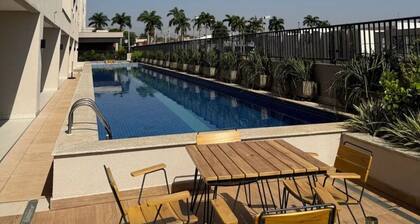 2-bedroom apartment, close to the 44th Street area, bus station, airport, and Flamboyant Shopping Mall.