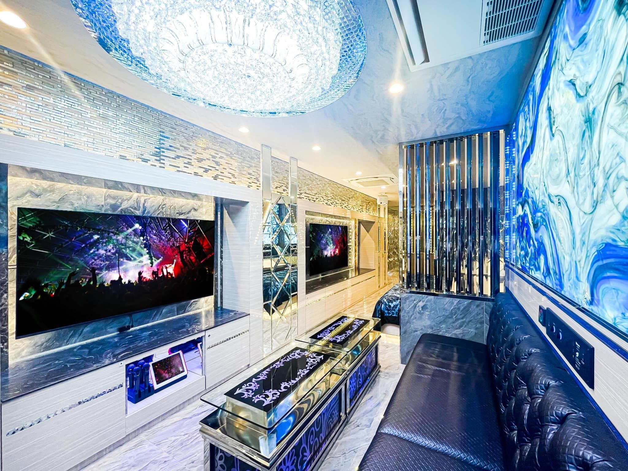 Imperial Suite Room (Smoking Allowed) | WiFi (free), bed sheets