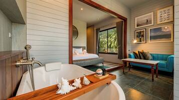 In-room safe, desk, free WiFi, bed sheets