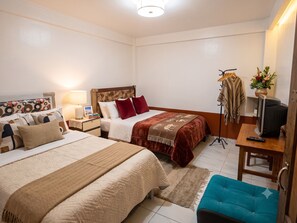 Standard Quadruple Room | Free WiFi - Posada Rossy (Uyuni)