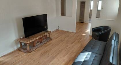 Lovely 1-bedroom house with AC in charming Pueblo