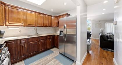 Beautiful and Comfortable 3-bedroom apartment in Springfield Gardens, Queens.