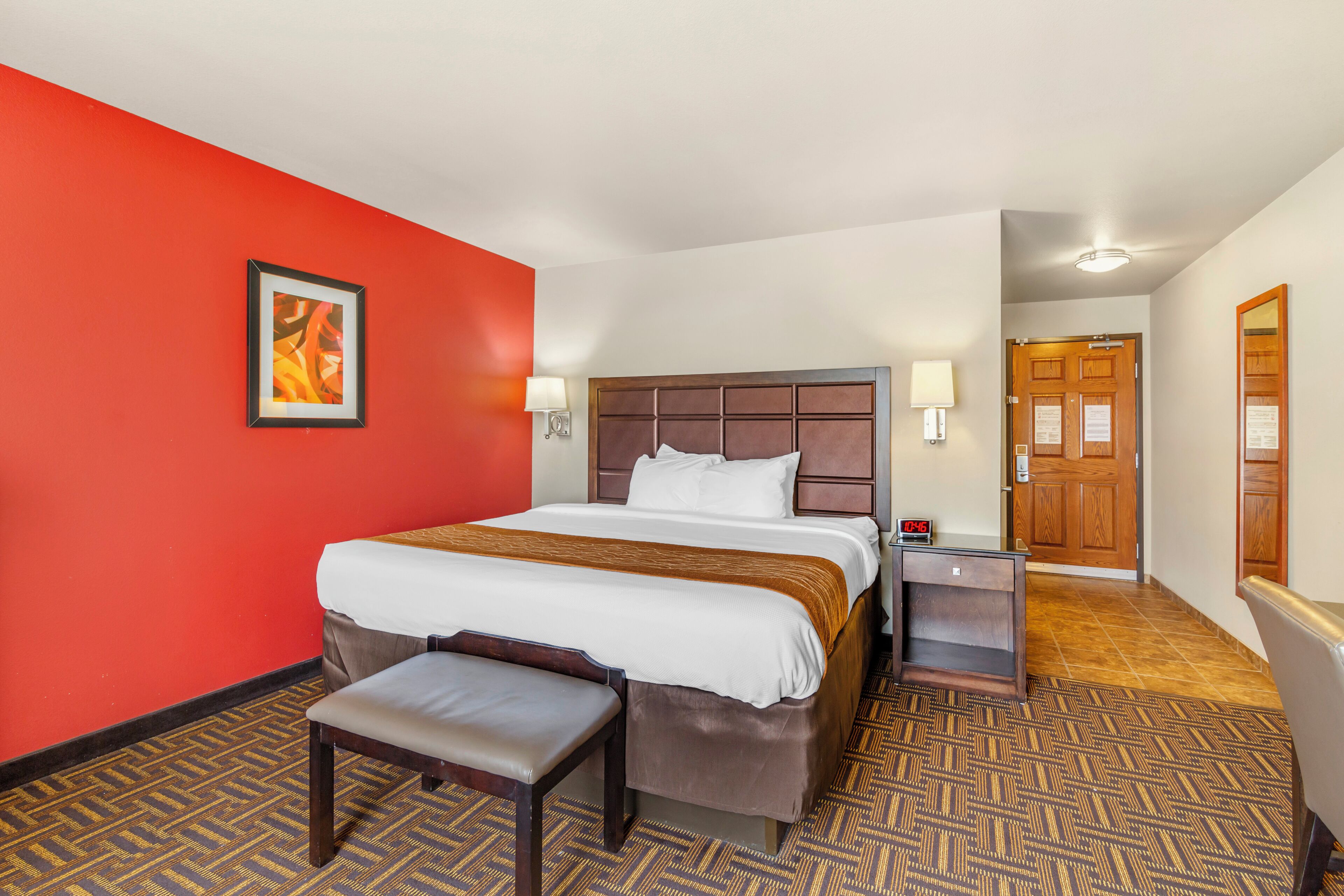 Premium bedding, in-room safe, blackout curtains, iron/ironing board