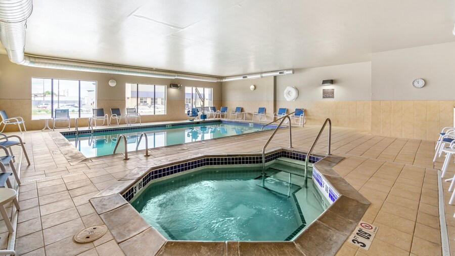Legend Hotel Minot