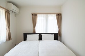 Casa básica, 2 habitaciones, vistas a la ciudad | Wifi gratis