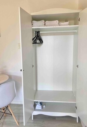 Interior - Private Guest Suite near Westfield Shopping Mall (Narre Warren)