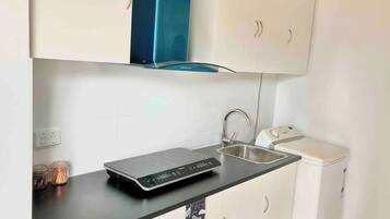 Fridge, microwave, stovetop, electric kettle