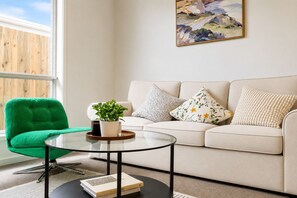 Living area - Haus Verde | 4BR Greenbank Hideout in Logan (Greenbank)